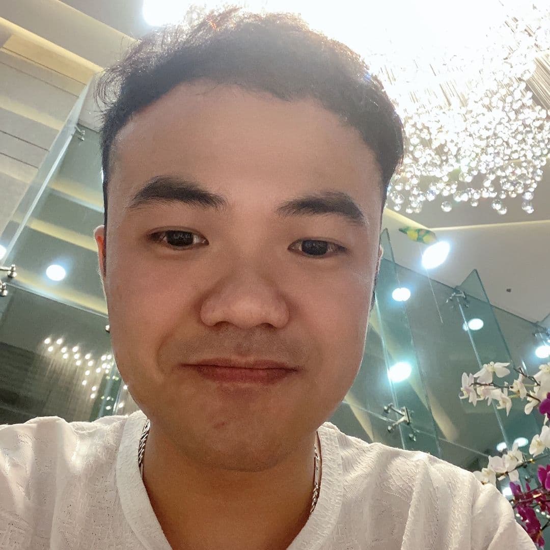 Sơn Arsenal, người viết Nhật Ký Cấy Tóc